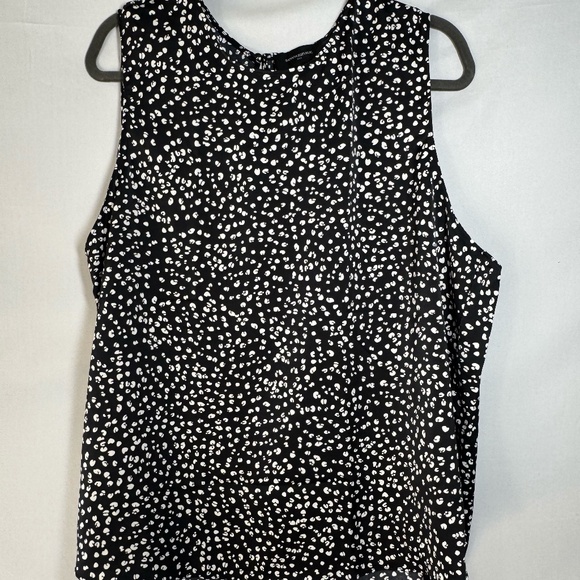 Banana Republic SS Silk Top - NWT Size XXL - Picture 1 of 4